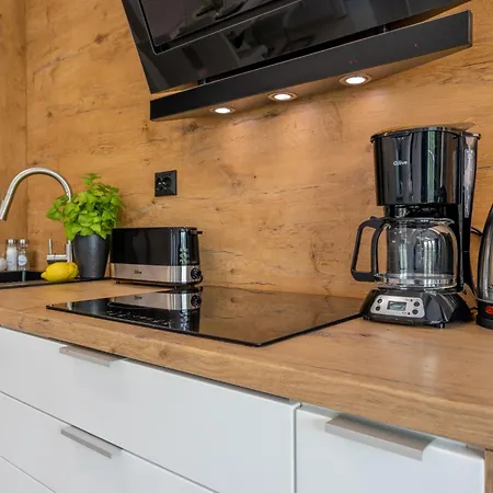 Geraeumiges Und Luxurioeses Tower 12 By Interhome Lejlighed *