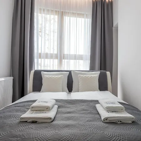 Lejlighed Geraeumiges Und Luxurioeses Tower 12 By Interhome