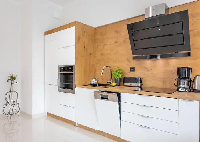 Lejlighed Geraeumiges Und Luxurioeses Tower 12 By Interhome *